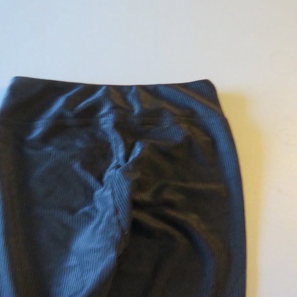 Black Leggings Size Small? - Picture 5 of 6